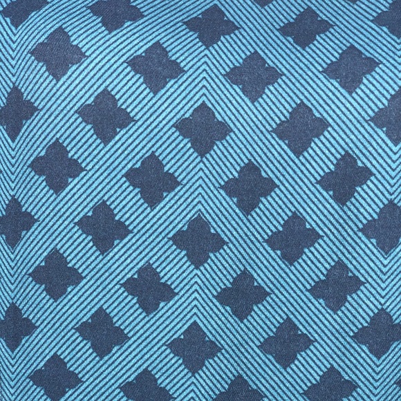 Cabi Top - Picture 4 of 6